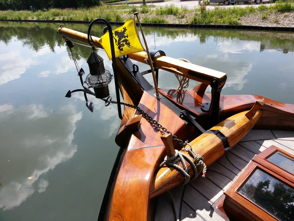 Wood Sailboat Botter 