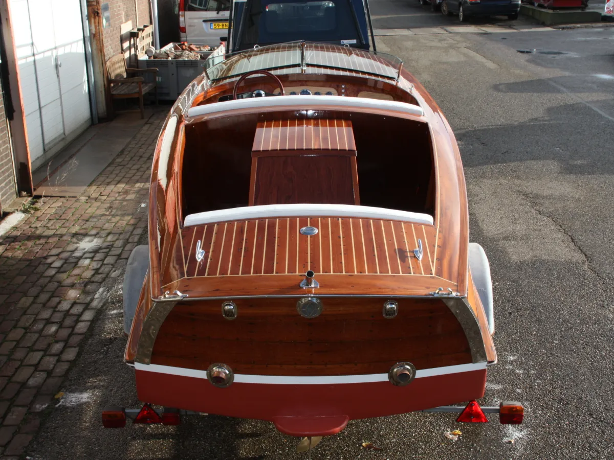 Wood Speedboat Chris Craft 