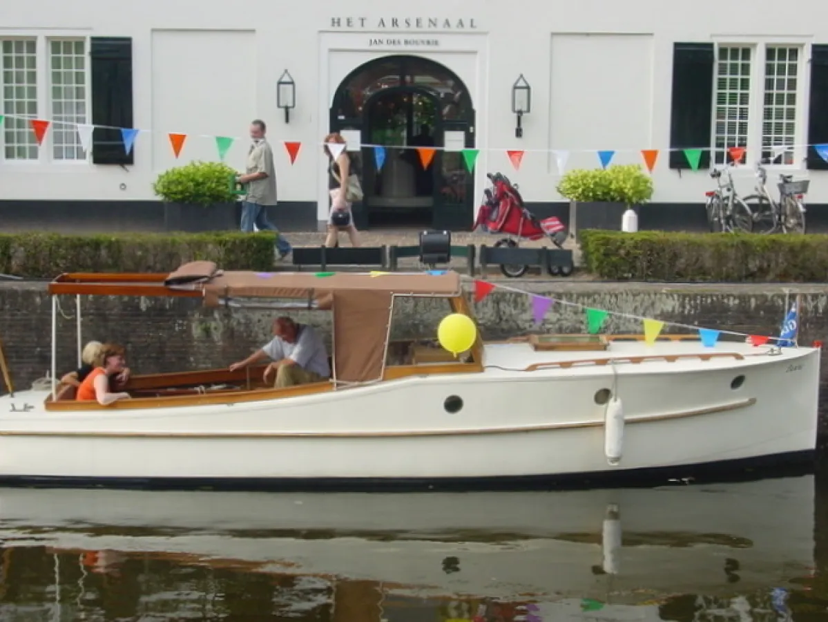 Wood Motorboat Bakdekker Varend Monument