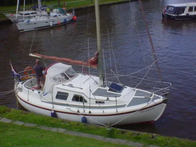 Polyester Sailboat Midget 26 Photo 2