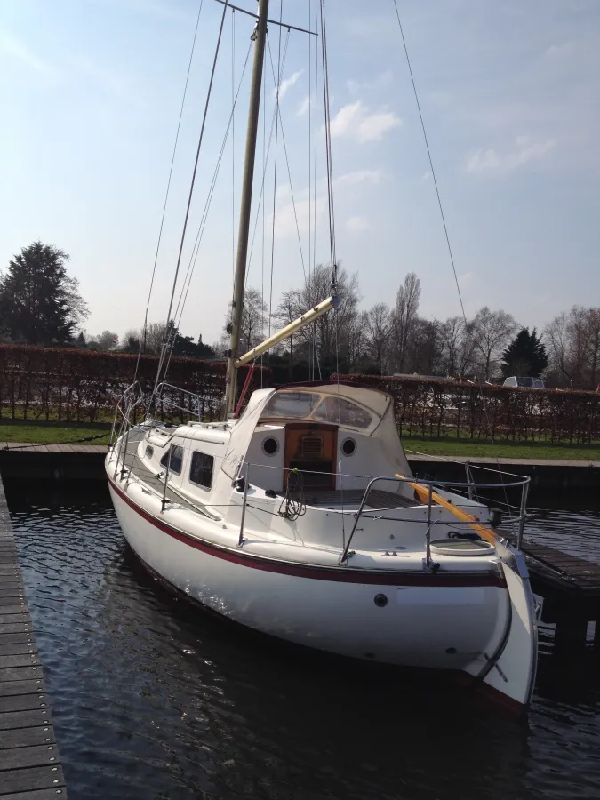 Polyester Sailboat Midget 26