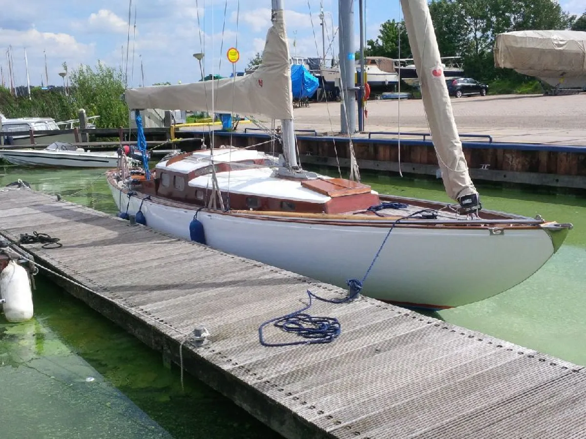 Wood Sailboat Nordisk Kryssare 5 1/2 mR