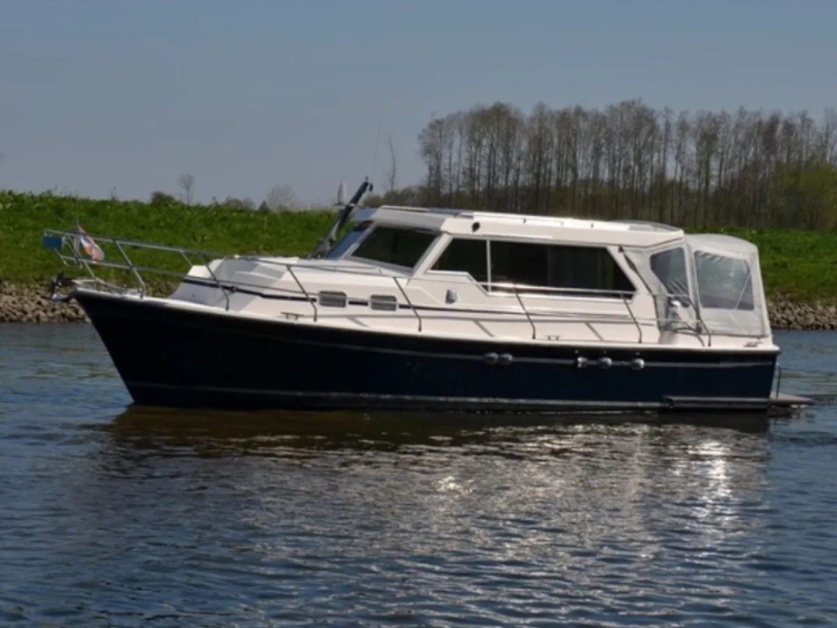 Polyester Motorboat Excellent 1000