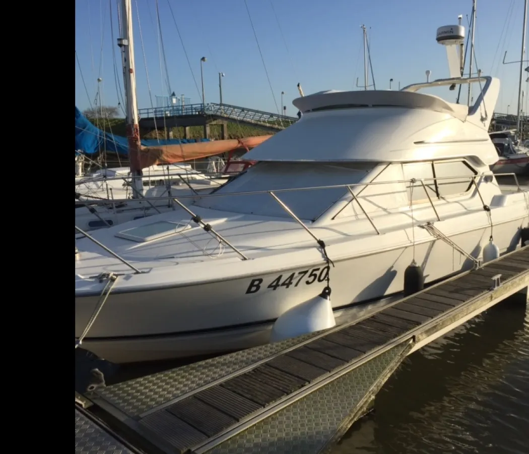 Polyester Motorboat Bayliner 2858