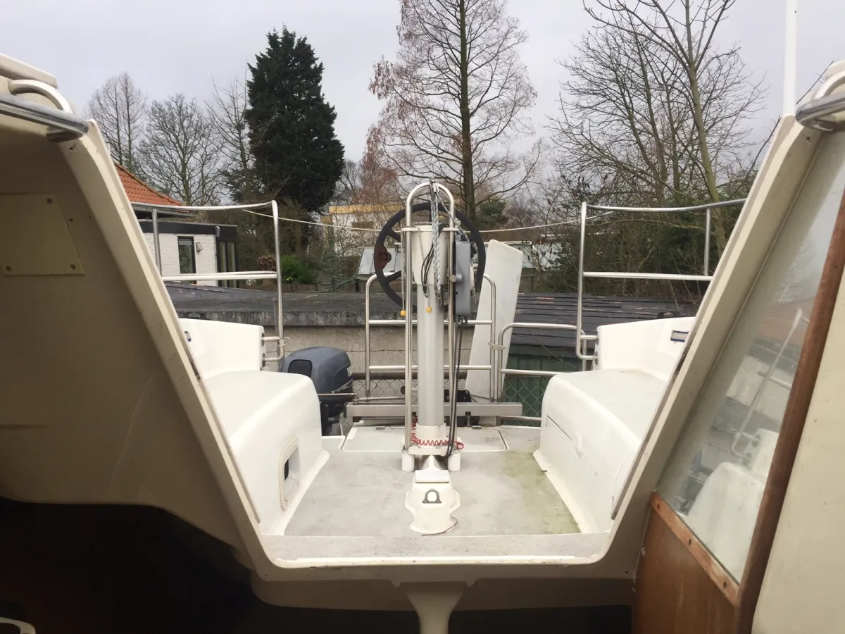 Polyester Sailboat Hunter 26