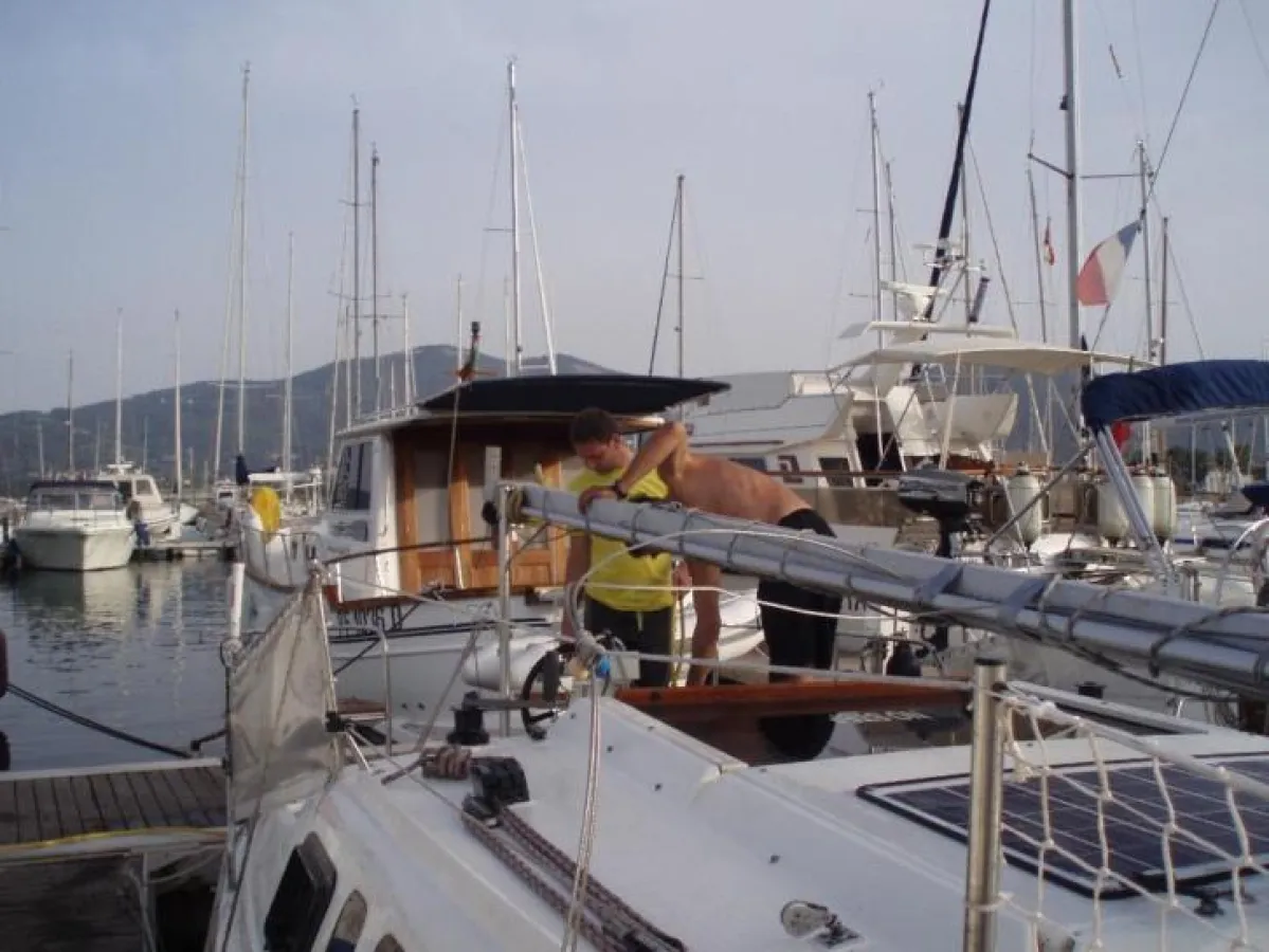 Polyester Sailboat Hunter 26