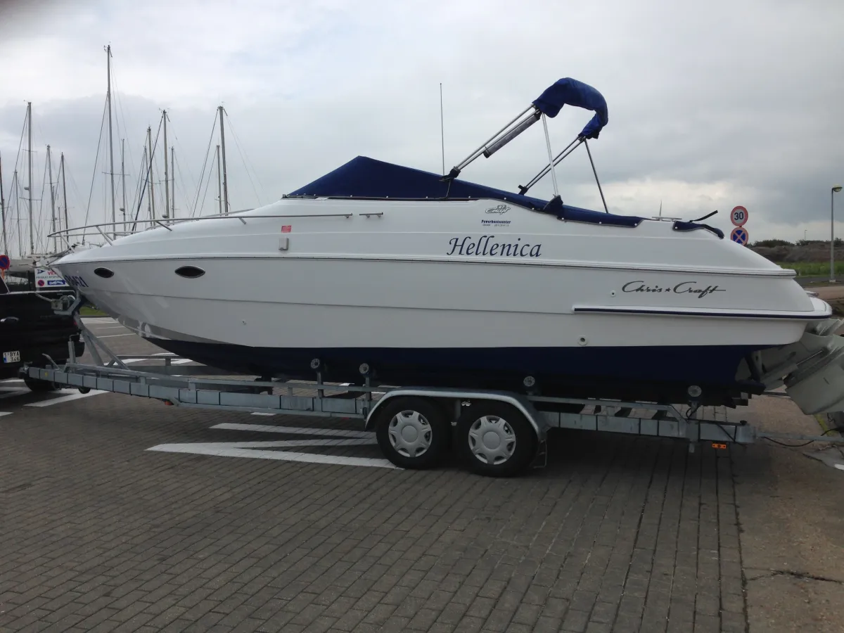 Polyester Motorboat Chris Craft concept 27