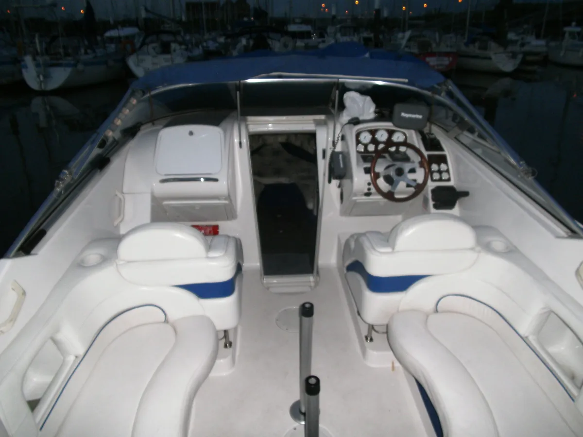 Polyester Motorboat Chris Craft concept 27