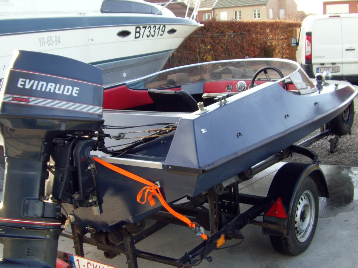 Polyester Speedboat Piranha Bagheera