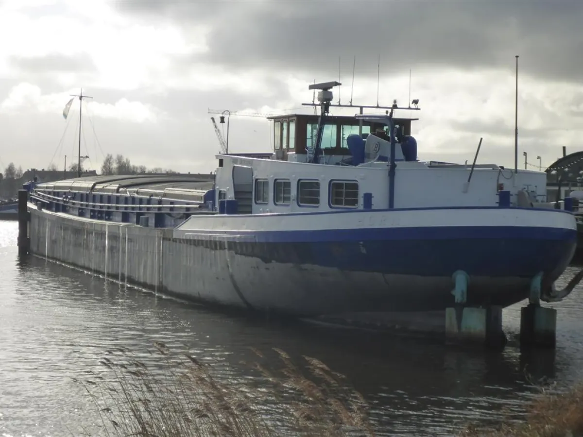 Steel Workboat Inland waterway vessel 67 M.