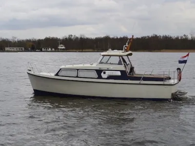 Polyester Motorboat Safir 24 Photo 1