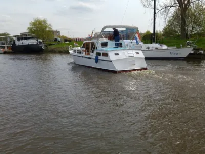 Steel Motorboat Millboat 975 Salon kruiser Photo 19