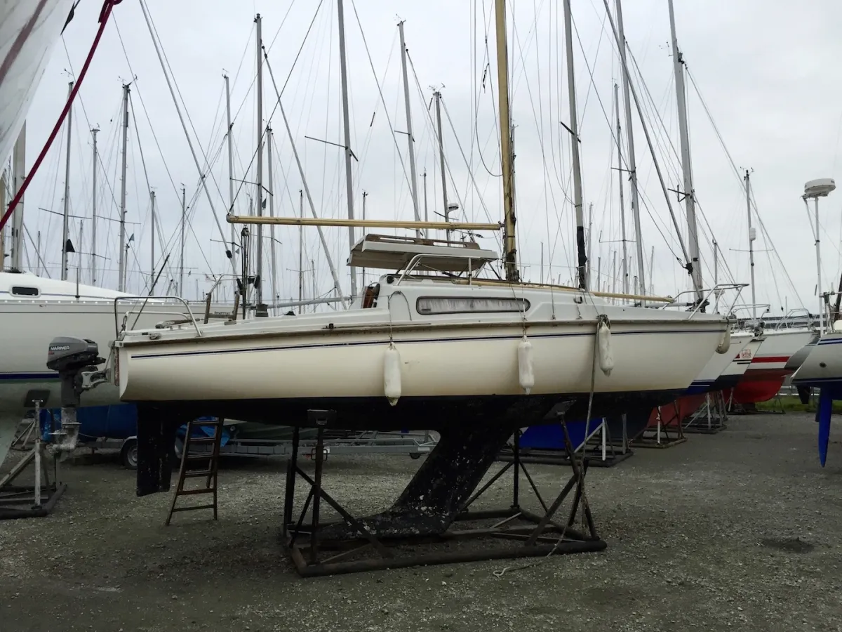 Polyester Sailboat Edel IV