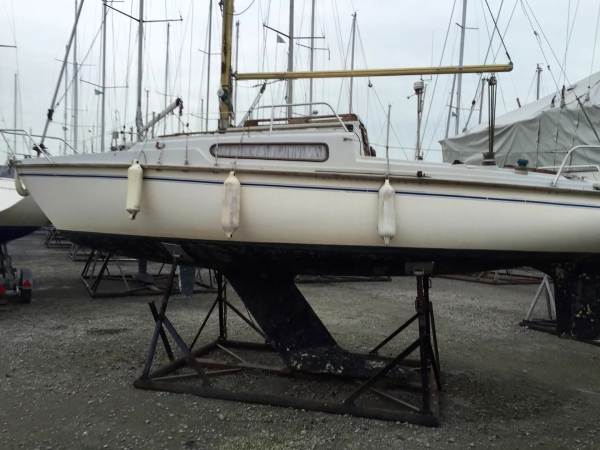 Polyester Sailboat Edel IV