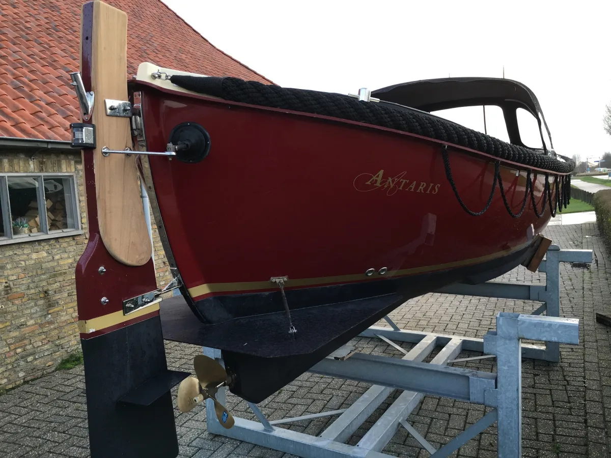 Polyester Sloop Antaris RB 18