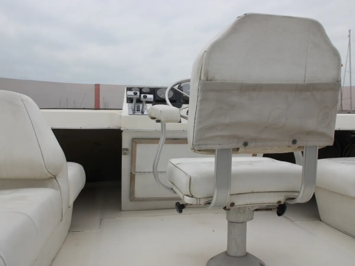 Polyester Motorboat Bayliner 3888