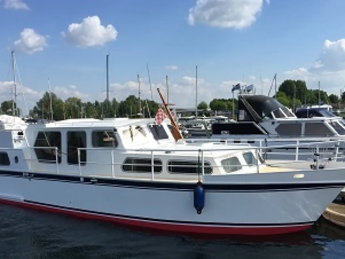 Steel Motorboat Meeuwkruiser 1100 De Luxe