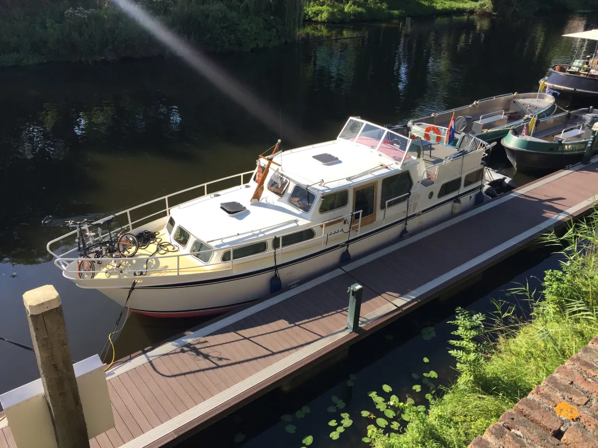 Steel Motorboat Meeuwkruiser 1100 De Luxe