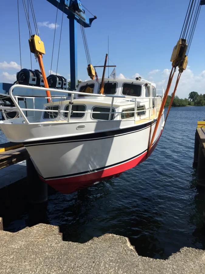 Steel Motorboat Meeuwkruiser 1100 De Luxe