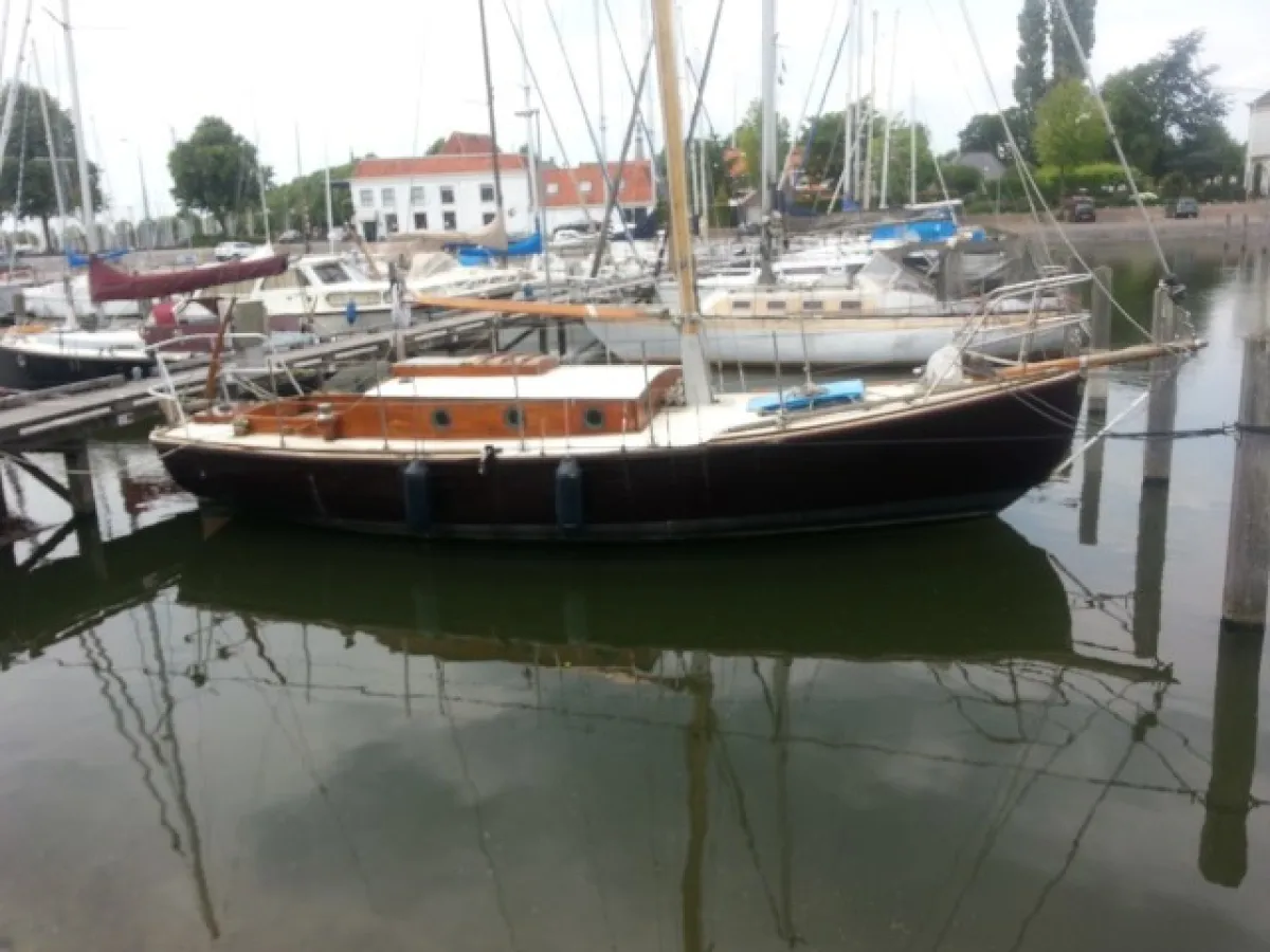 Wood Sailboat Harrison Butler 28