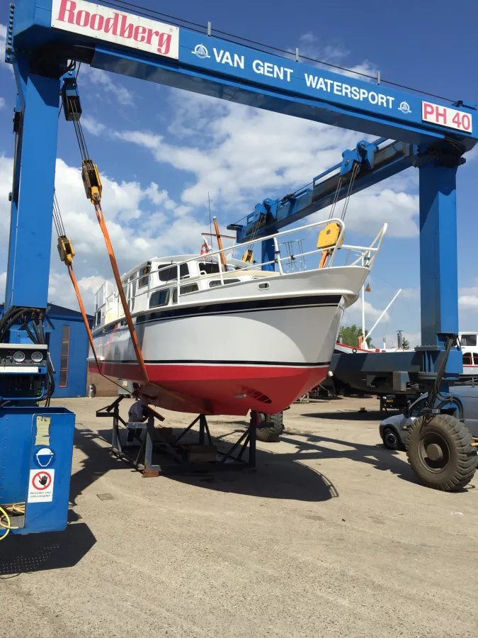 Steel Motorboat Meeuwkruiser 1100 De Luxe