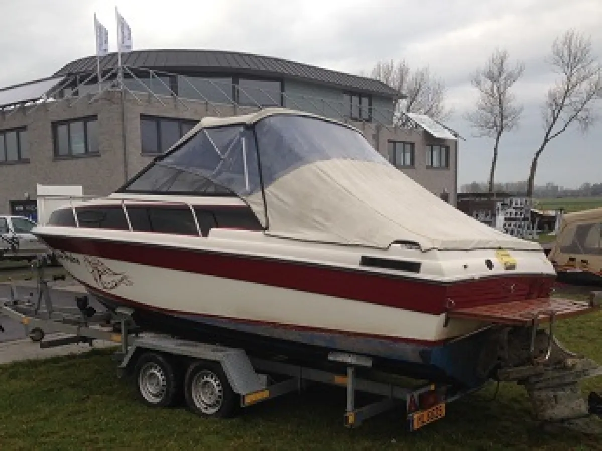 Polyester Speedboat Sunbird Corsair 218