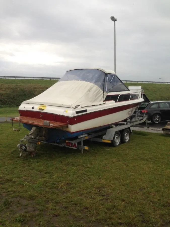 Polyester Speedboat Sunbird Corsair 218