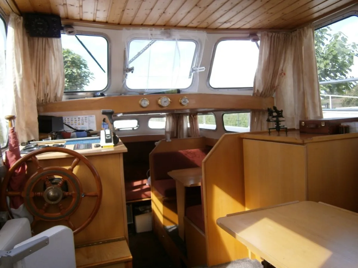 Steel Motorboat Hollandia 1000