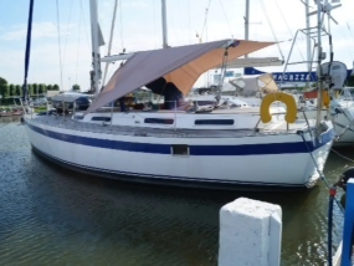 Polyester Sailboat Kalik 42