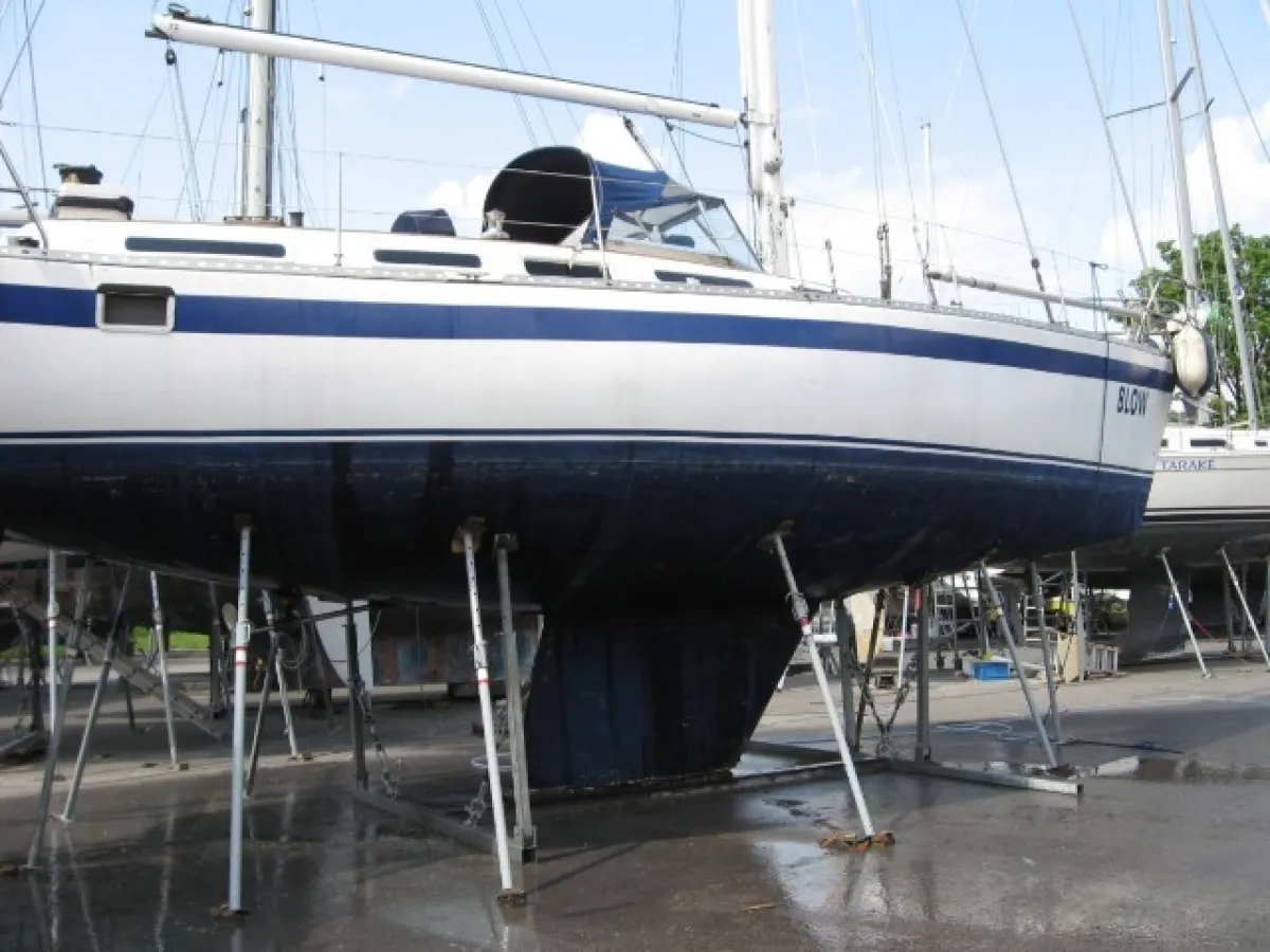 Polyester Sailboat Kalik 42