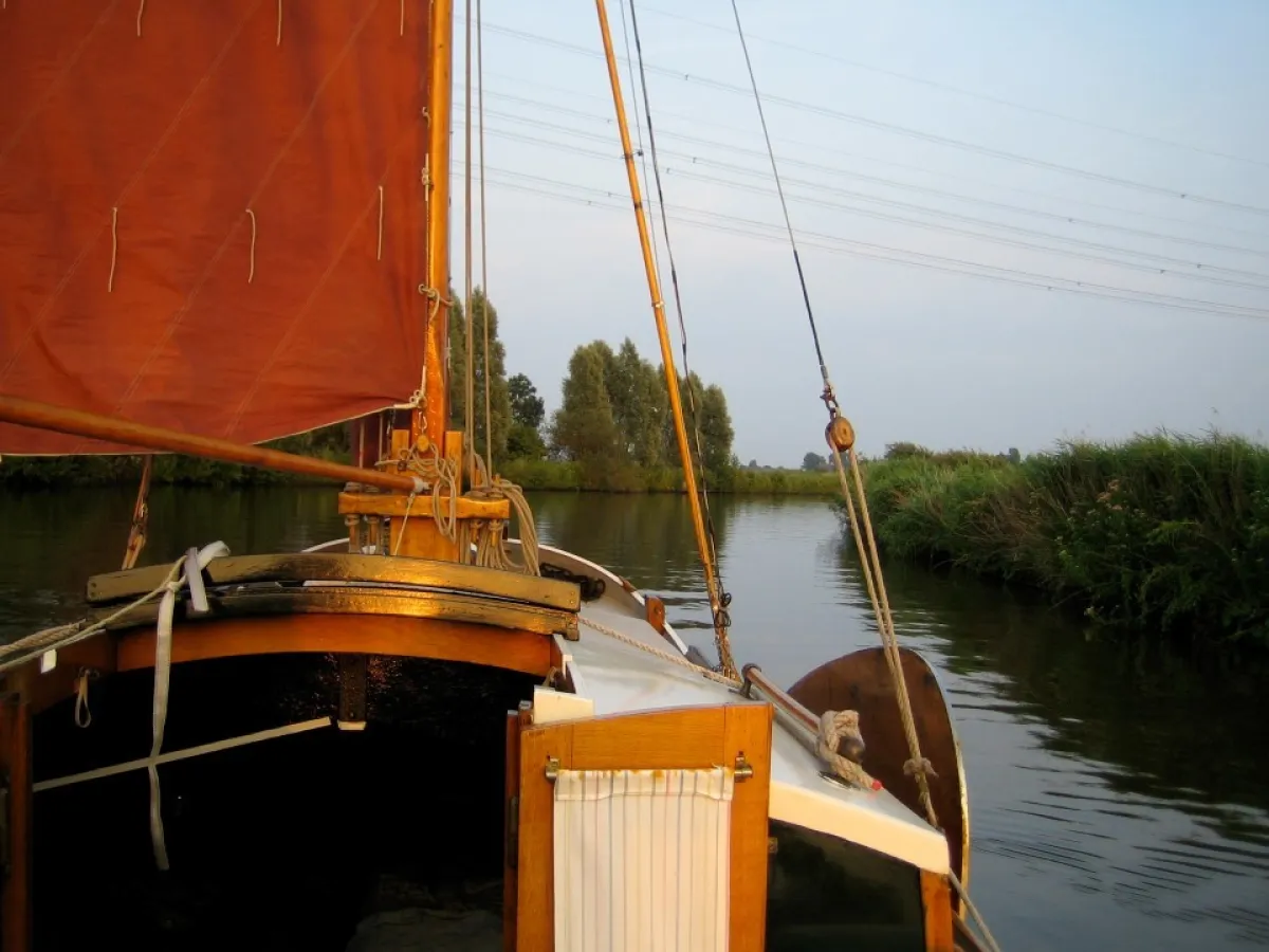 Polyester Sailboat Tjalk 