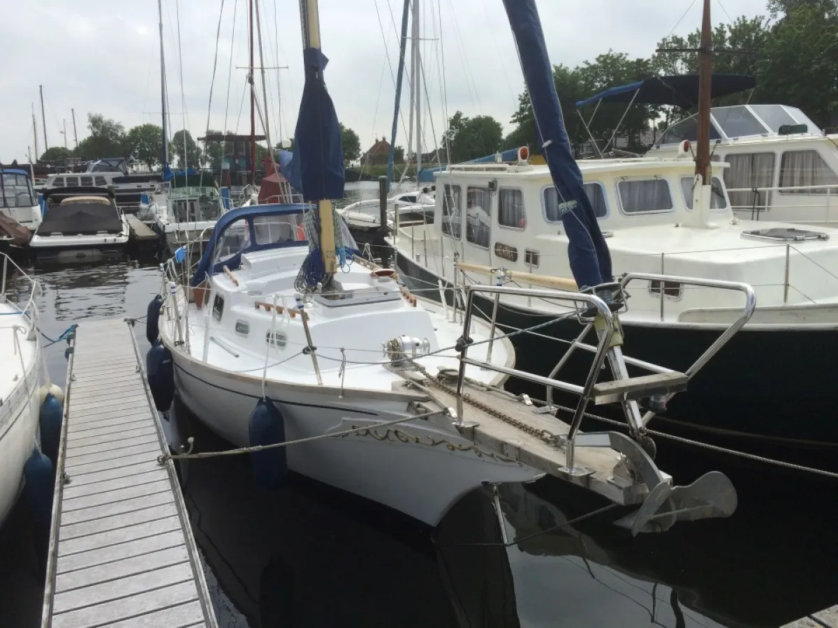 Polyester Sailboat Nantucket Clipper MKII