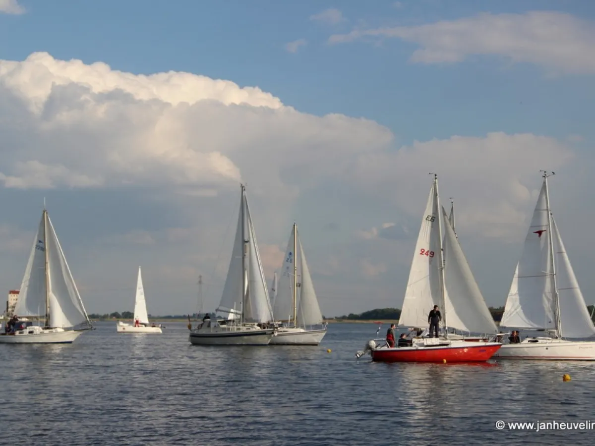 Polyester Sailboat Nantucket Clipper MKII