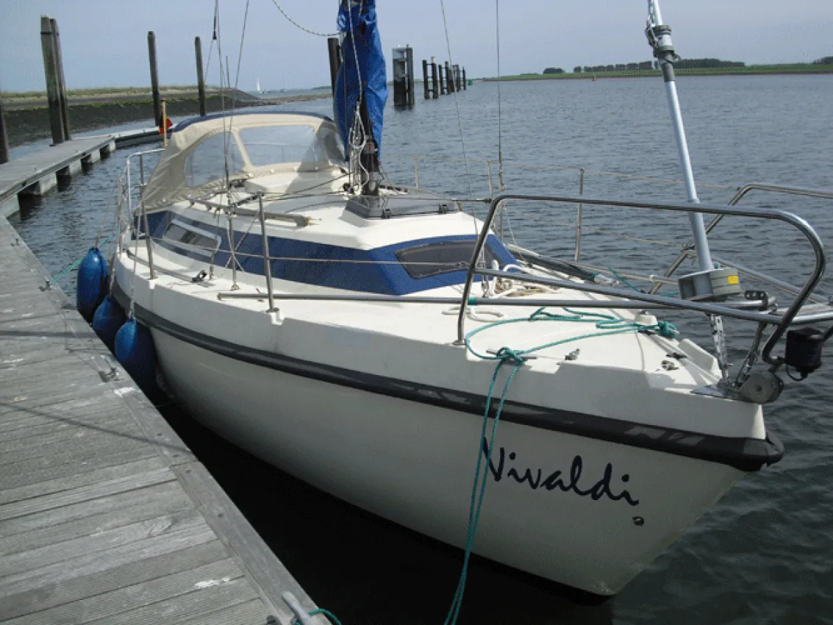 Polyester Sailboat Compromis 777