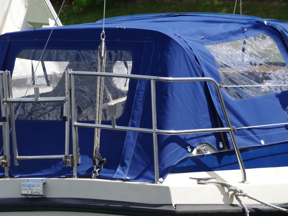 Polyester Sailboat Compromis 777