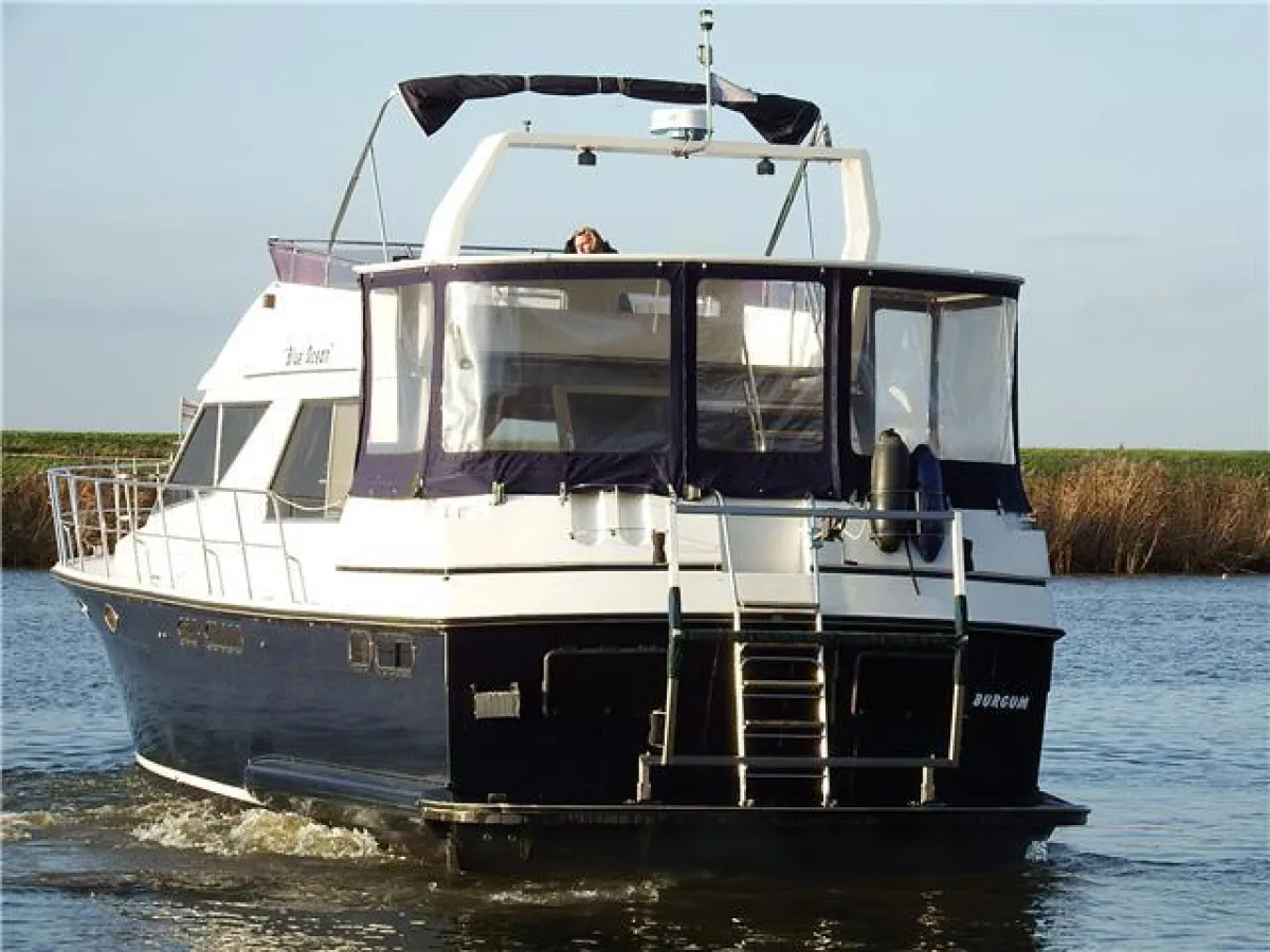 Polyester Motorboat Horizon 50 Taiwan