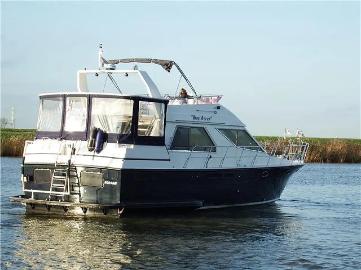 Polyester Motorboat Horizon 50 Taiwan