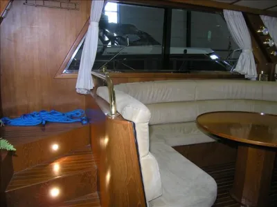 Polyester Motorboat Horizon 50 Taiwan Photo 17