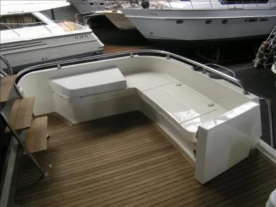 Polyester Motorboat Horizon 50 Taiwan Photo 24