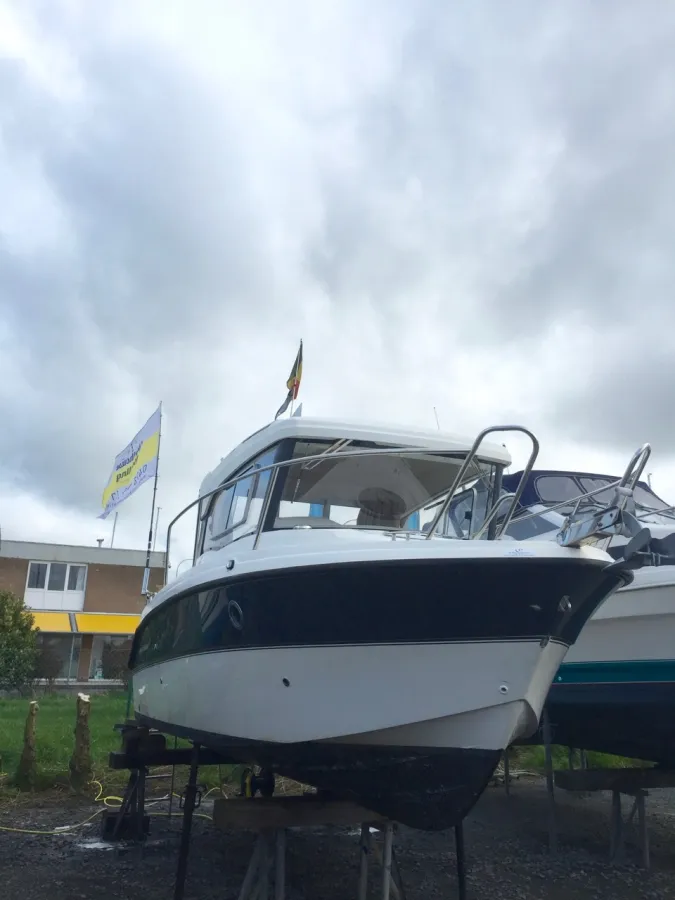 Polyester Motorboat Parker 660