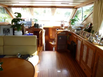 Polyester Motorboat Horizon 50 Taiwan Photo 30