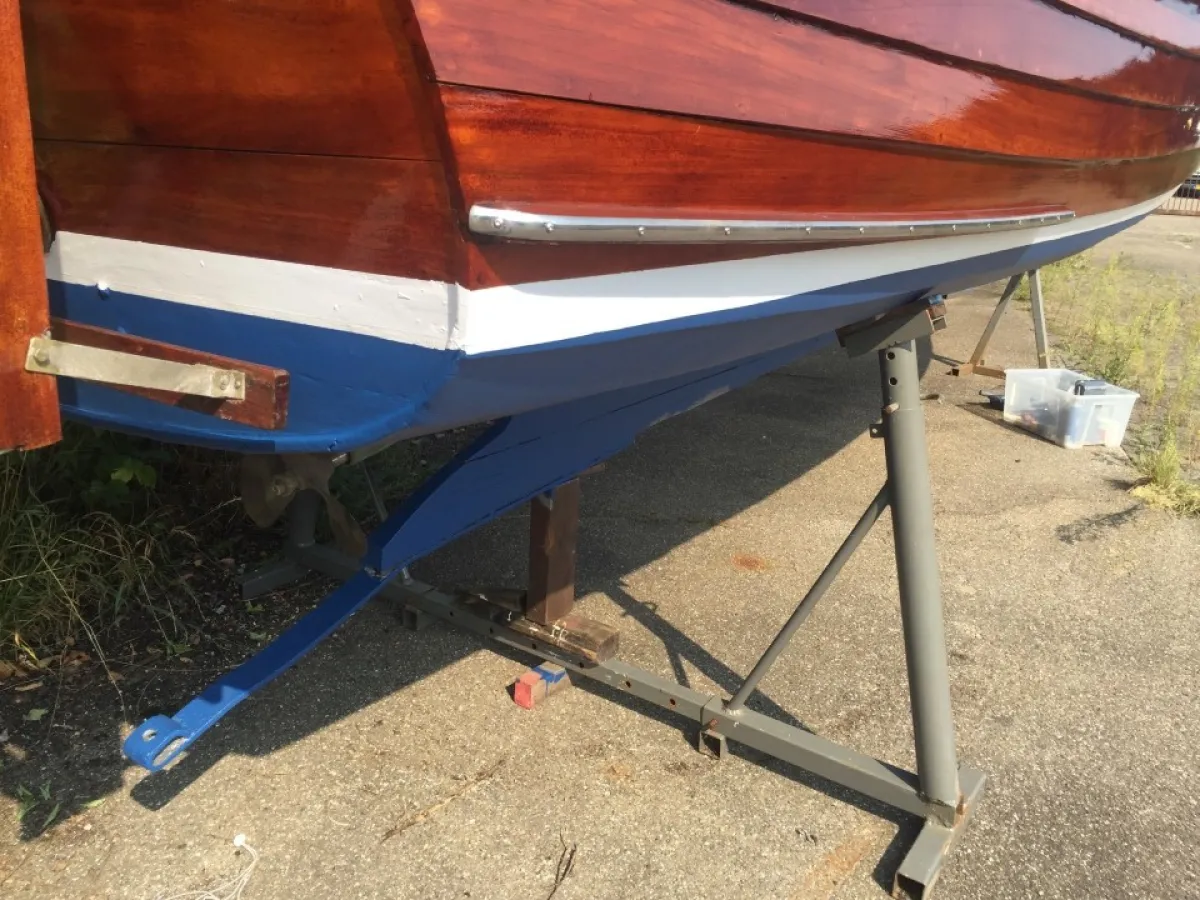 Wood Sailboat Blomberg 860