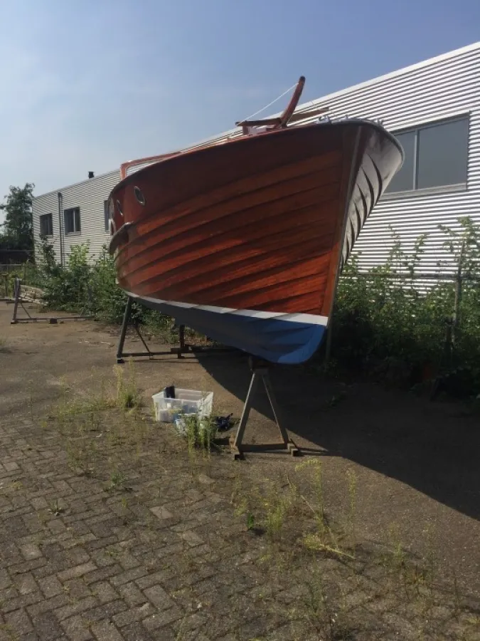 Wood Sailboat Blomberg 860