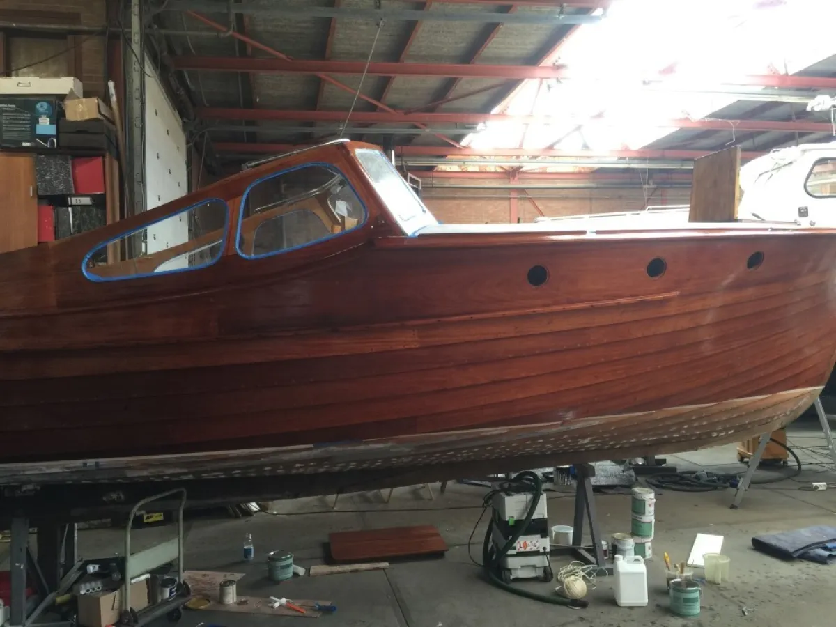 Wood Sailboat Blomberg 860