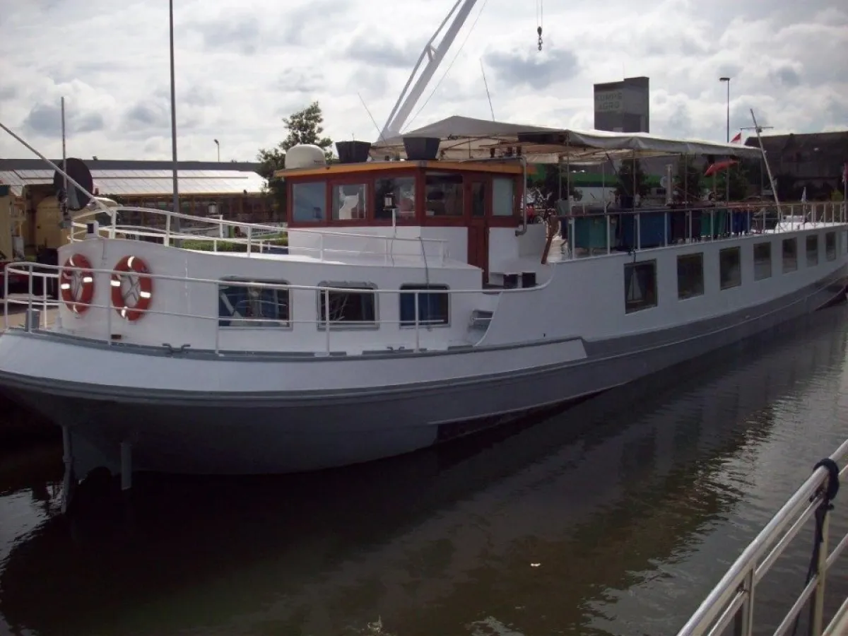 Steel Motorboat Motor cruiser 31 M.