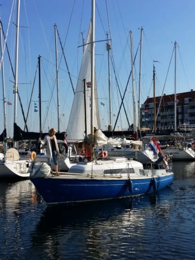 Polyester Sailboat Van de Stadt 27