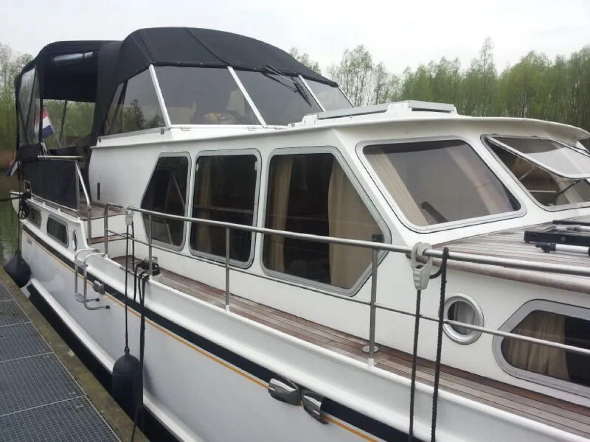 Steel Motorboat Valkkruiser 13.60