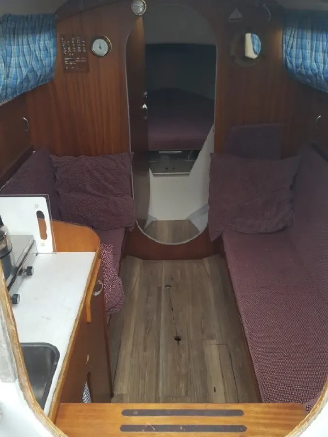 Polyester Sailboat Van de Stadt 27