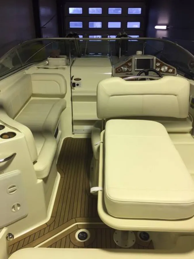 Polyester Speedboat Bayliner 245