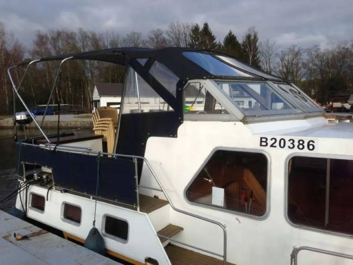 Steel Motorboat Lasco Kruiser